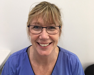 Photograph of Lesley Robertson